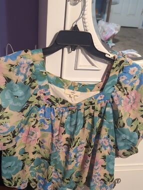entro Floral Square-Neck Blouse in Teal & Pink